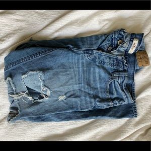 Ripped Boyfriend Jeans